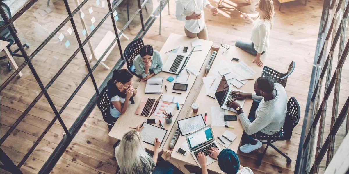 BUSINESS COACH NEAR ME: KEY TRAITS THAT MAKE A DIFFERENCE